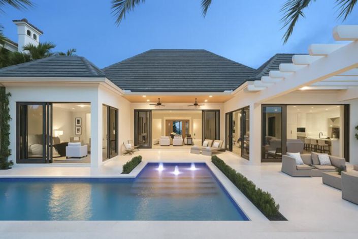 Image No.1-4 Bed Property for sale