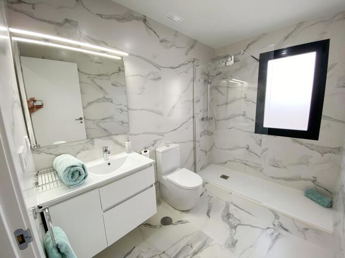 Image No.23-3 Bed Villa for sale