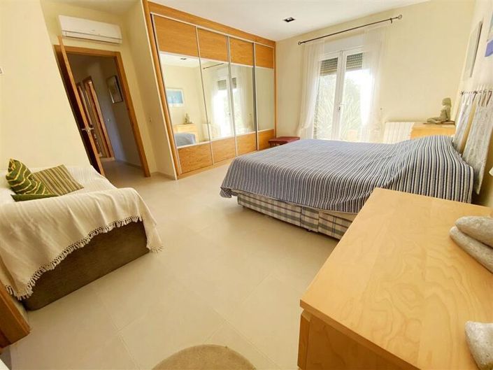 Image No.11-3 Bed Villa for sale