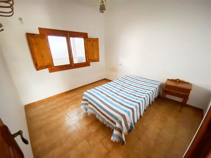 Image No.17-4 Bed Apartment for sale