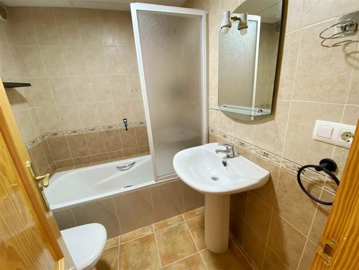 Image No.24-2 Bed Apartment for sale