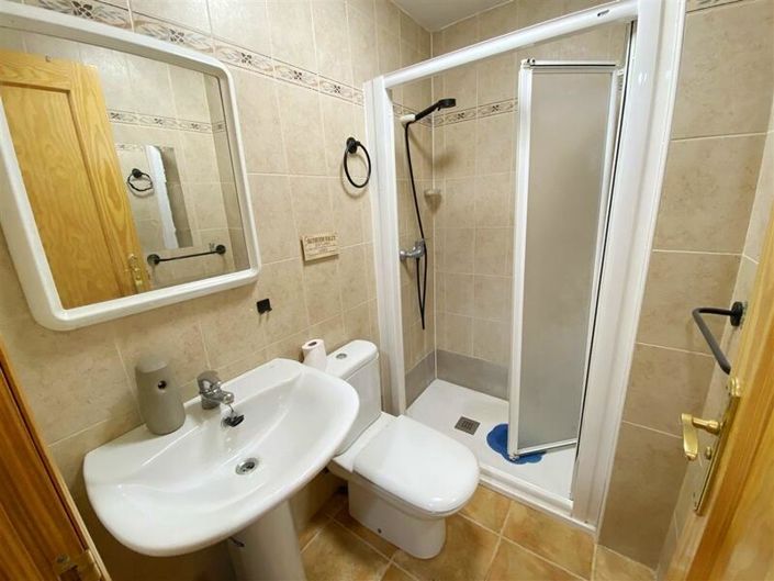 Image No.29-2 Bed Apartment for sale