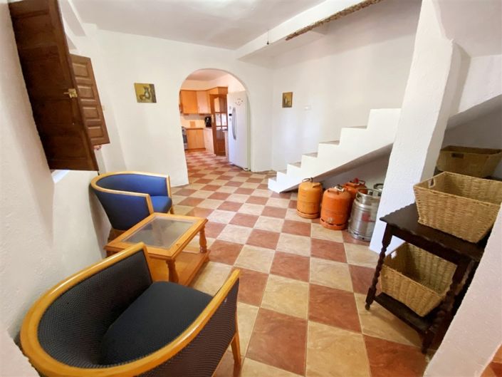 Image No.19-4 Bed Property for sale