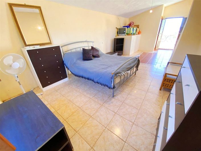 Image No.24-4 Bed Property for sale