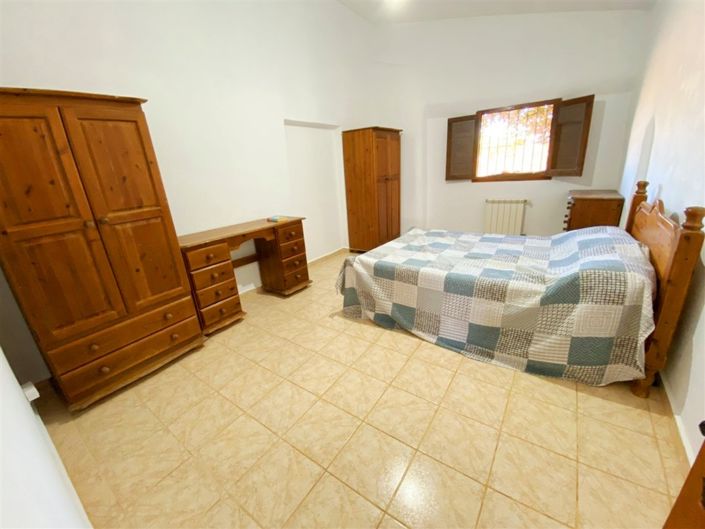 Image No.29-4 Bed Property for sale