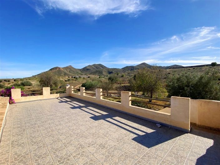 Image No.38-4 Bed Property for sale