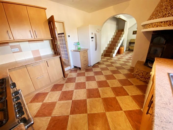 Image No.50-4 Bed Property for sale