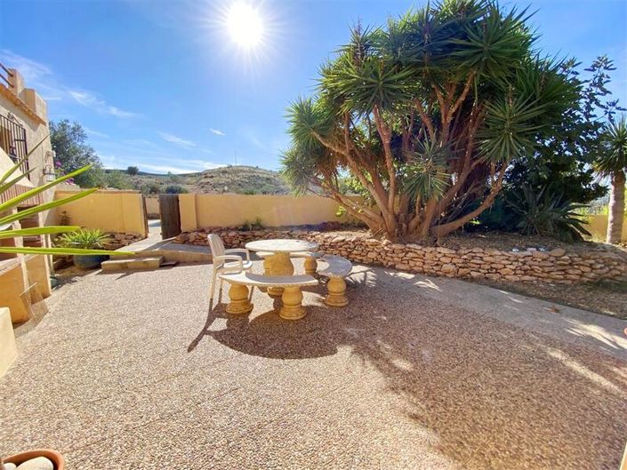 Image No.6-4 Bed Property for sale