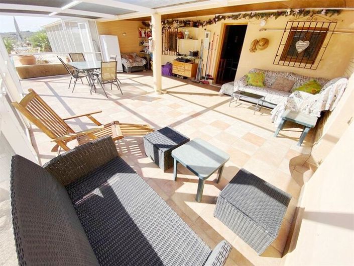 Image No.29-6 Bed Property for sale