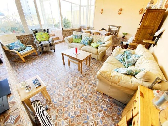 Image No.8-6 Bed Property for sale