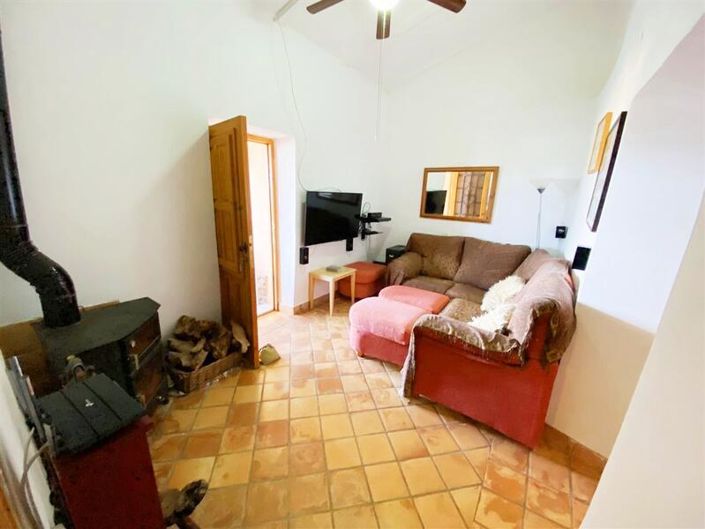 Image No.9-6 Bed Property for sale