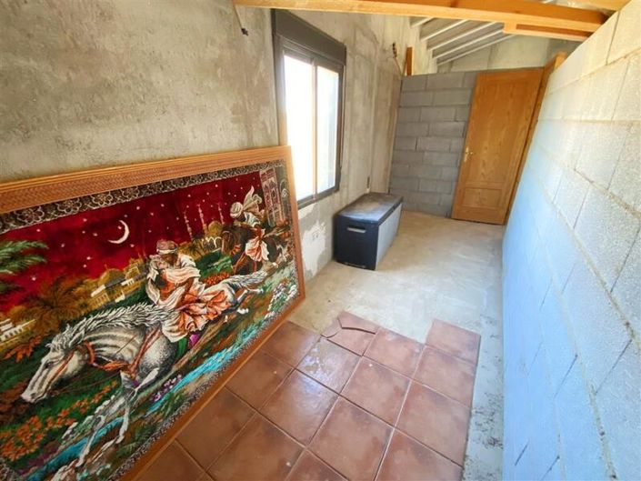 Image No.18-3 Bed Property for sale