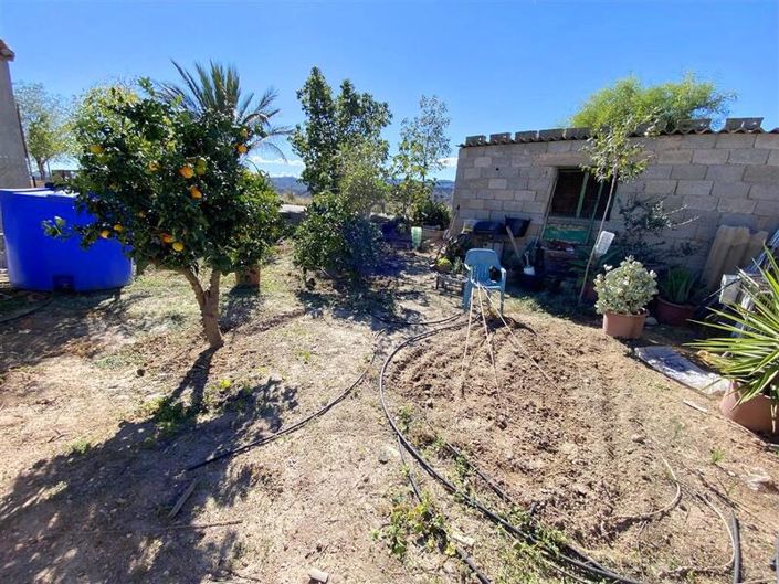 Image No.24-3 Bed Property for sale