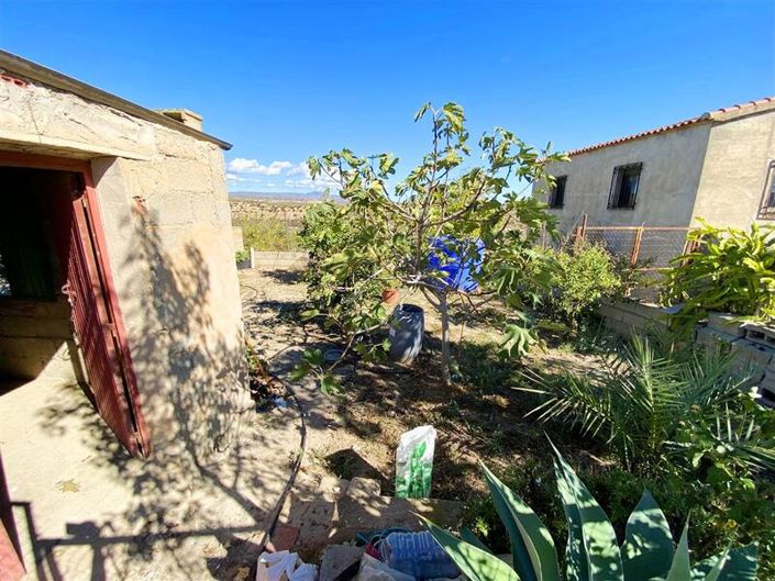 Image No.26-3 Bed Property for sale