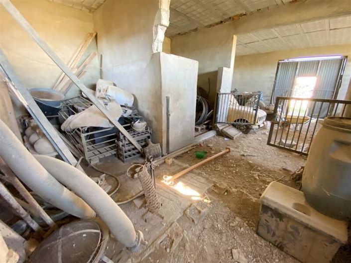 Image No.28-3 Bed Property for sale