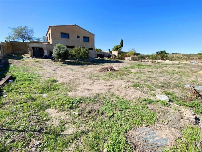 Image No.37-3 Bed Property for sale