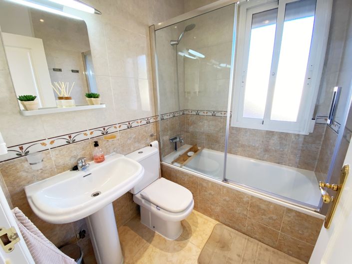 Image No.23-3 Bed Villa for sale