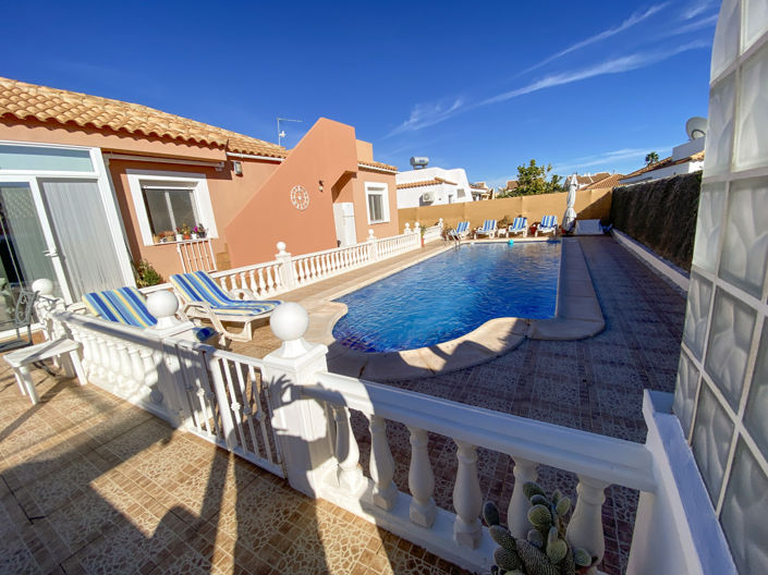 Image No.35-3 Bed Villa for sale