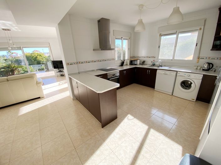 Image No.11-3 Bed Villa for sale