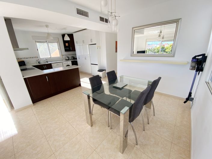 Image No.15-3 Bed Villa for sale