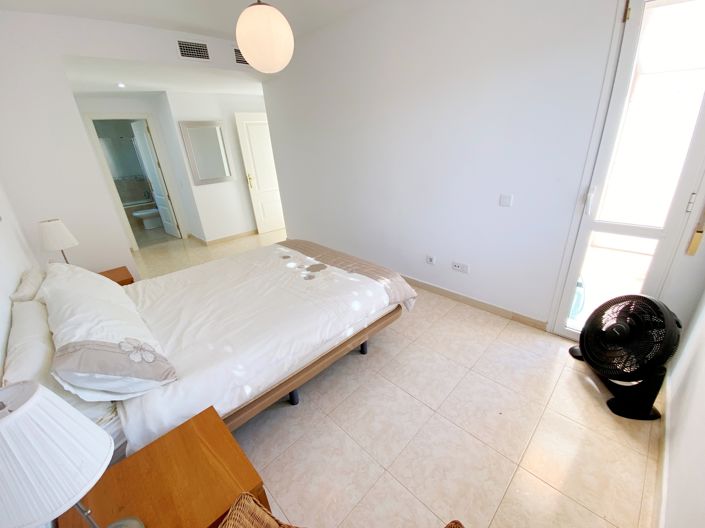 Image No.18-3 Bed Villa for sale