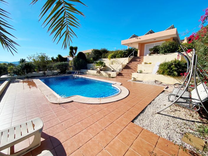 Image No.38-3 Bed Villa for sale