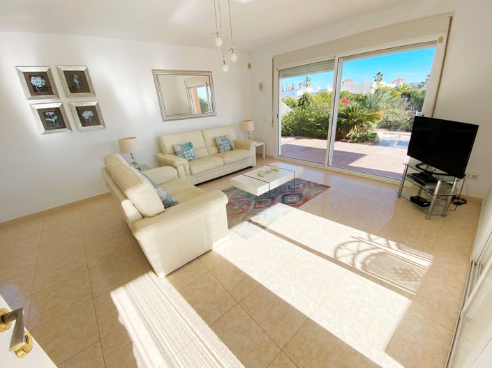 Image No.7-3 Bed Villa for sale