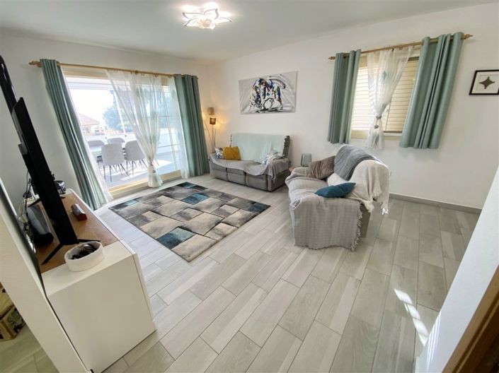 Image No.11-3 Bed Villa for sale