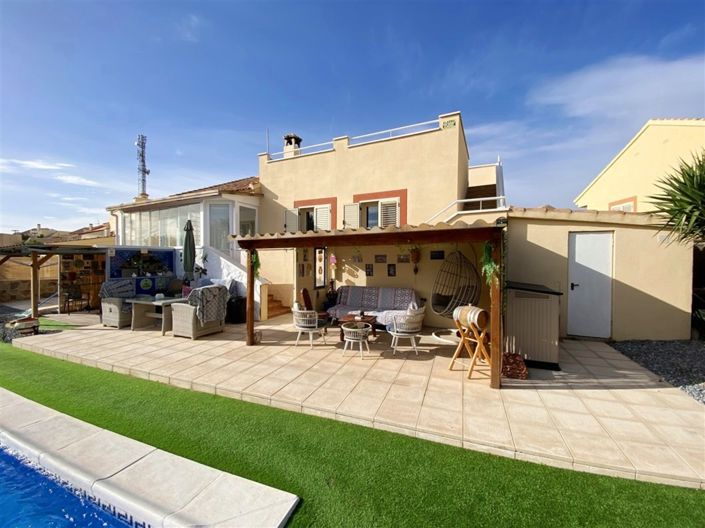 Image No.37-3 Bed Villa for sale