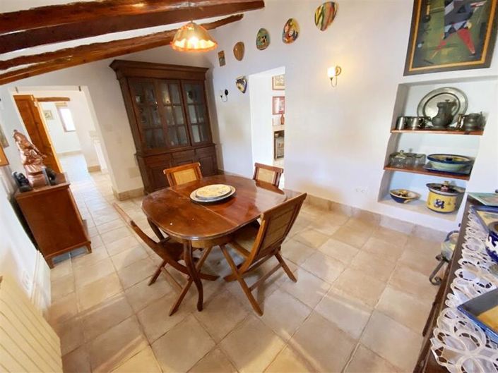 Image No.16-5 Bed Property for sale