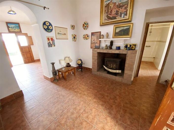 Image No.19-5 Bed Property for sale