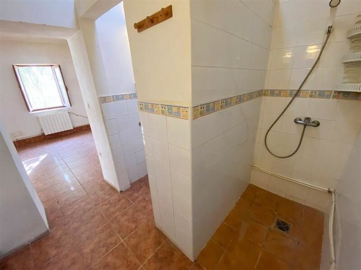 Image No.29-5 Bed Property for sale