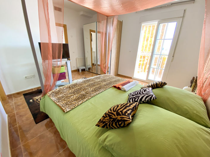 Image No.32-4 Bed Villa for sale