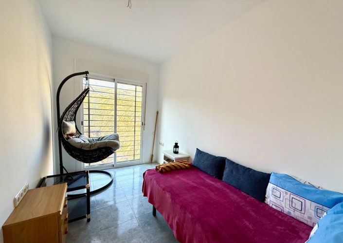 Image No.8-3 Bed Duplex for sale