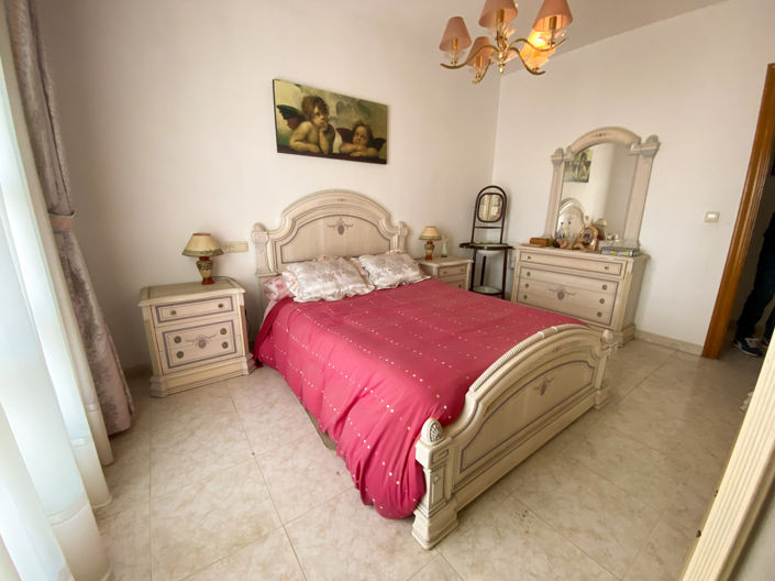 Image No.19-4 Bed Apartment for sale