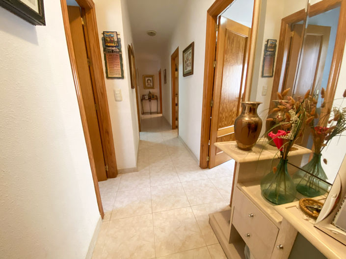 Image No.35-4 Bed Apartment for sale