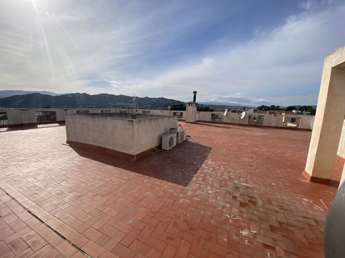 Image No.39-4 Bed Apartment for sale