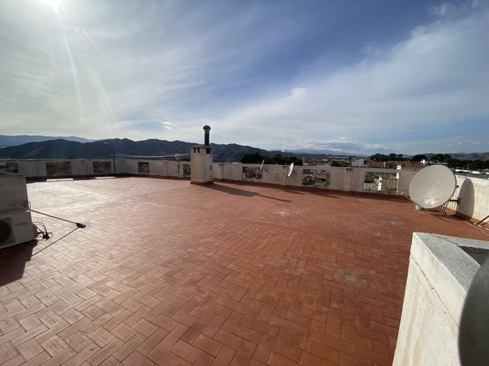 Image No.40-4 Bed Apartment for sale