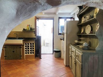 vh2686-village-town-house-for-sale-in-taberno