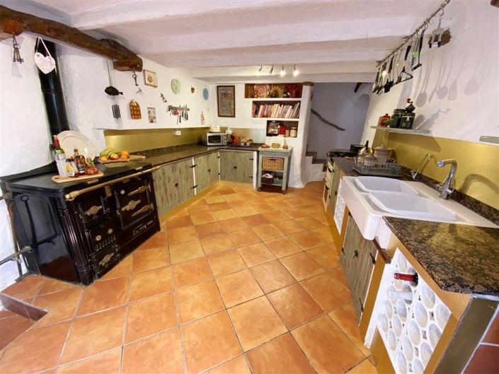 Image No.16-3 Bed Property for sale