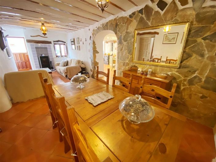 Image No.25-3 Bed Property for sale