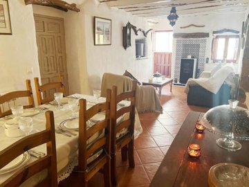 vh2686-village-town-house-for-sale-in-taberno