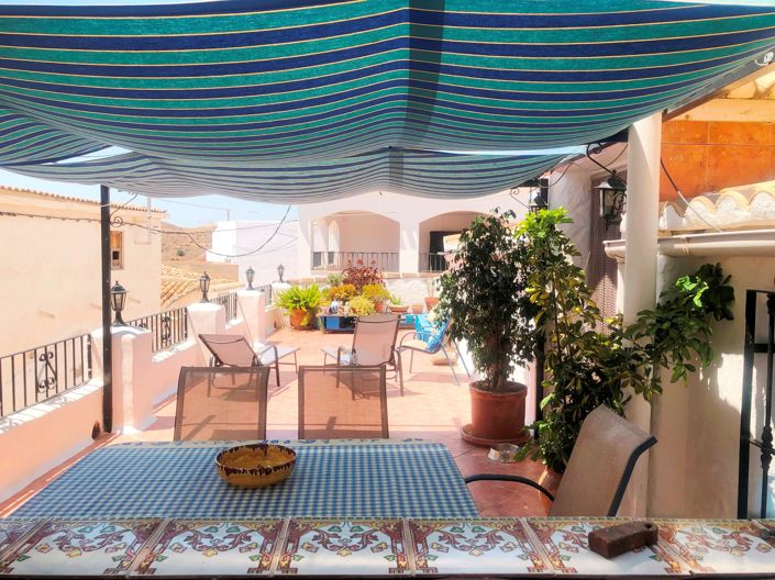 Image No.50-3 Bed Property for sale