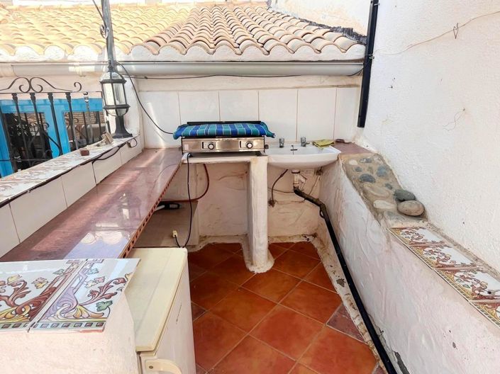 Image No.51-3 Bed Property for sale