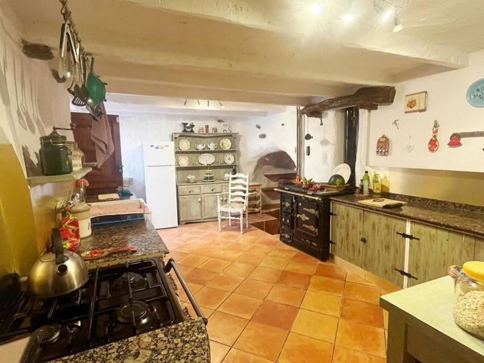 Image No.7-3 Bed Property for sale