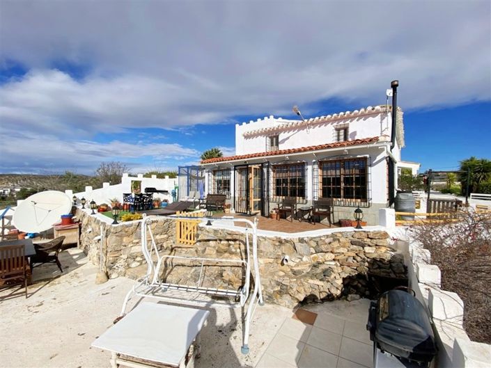 Image No.53-6 Bed Property for sale