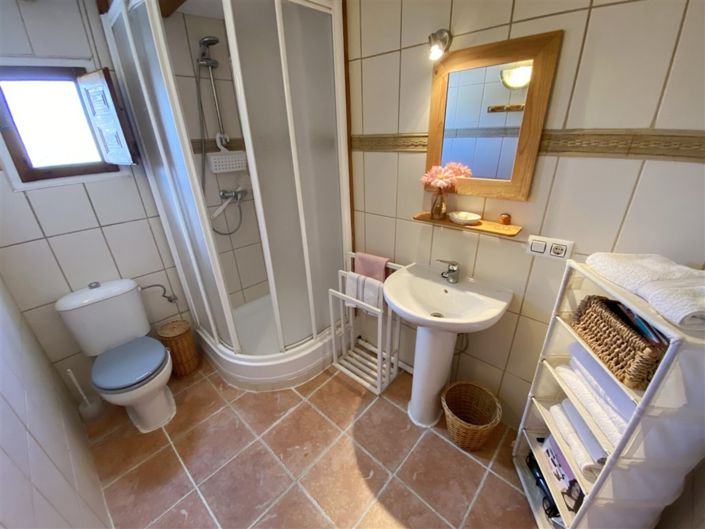 Image No.38-6 Bed Property for sale