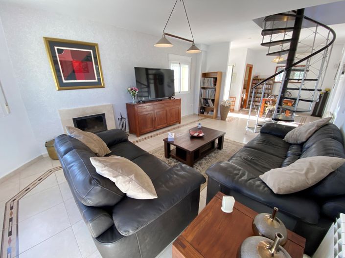 Image No.13-3 Bed Villa for sale