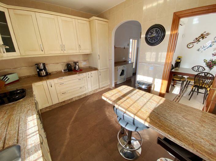 Image No.19-3 Bed Villa for sale