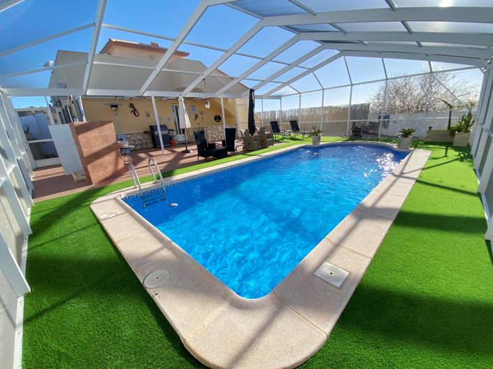 Image No.4-3 Bed Villa for sale